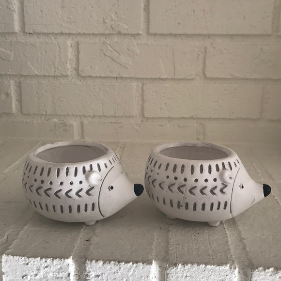 Set of 2 Porcupine Planters NWOT - Picture 3 of 13